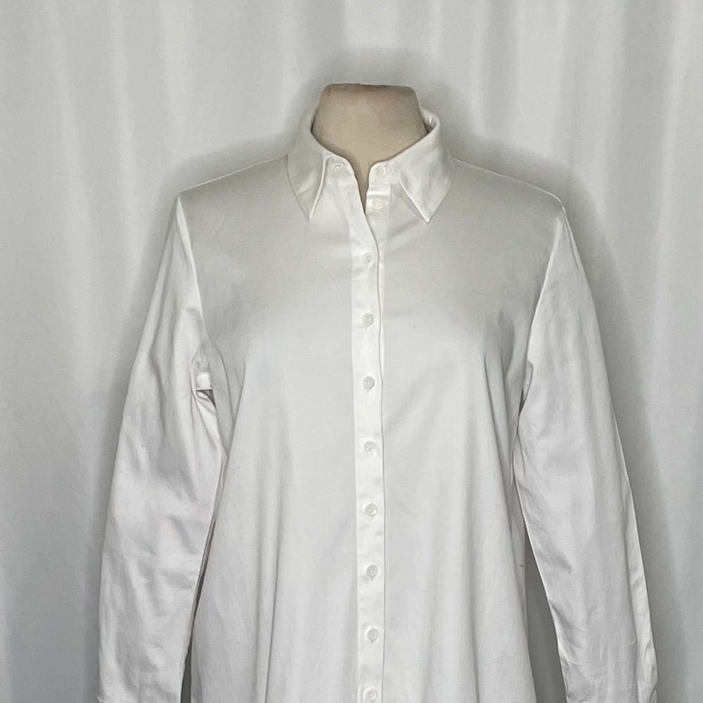 Alice + Olivia Classics Solid White Buttondown Sh… - image 4
